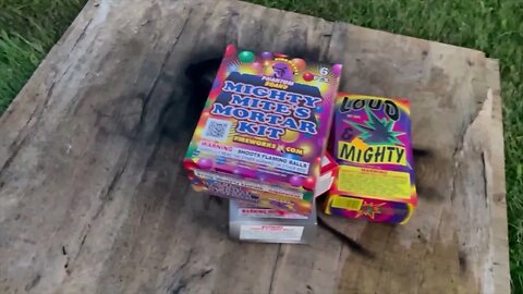 Mini Mortars! - Comparison of 5 Different Mini Mortar Firework Kits!