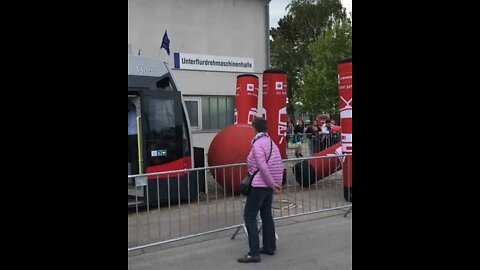 Já viu um elétrico a jogar bowling?