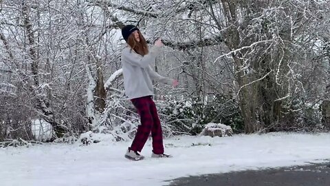 Yung Alone - Snow Day (Visualizer) Prod. @krazy8beatz