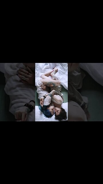 Mulheres dormindo juntas