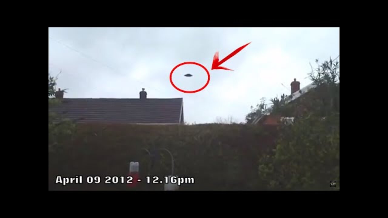 UFO in North Wales in 2012! Incredible phenomen!
