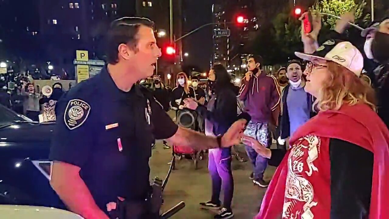 Pro-abortion protestors start to get violent with police & DHS in downtown LA