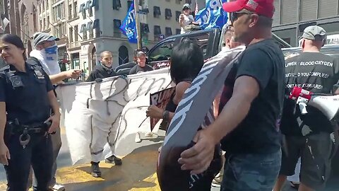 #Trump #maga #donaldtrump Supporters and Antifa the Trump Caravan Trump Tower 5th avenue 8/20/23