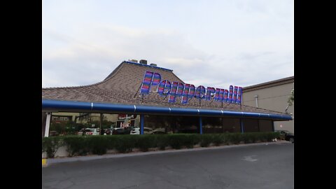 Peppermill – Las Vegas's Iconic Restaurant