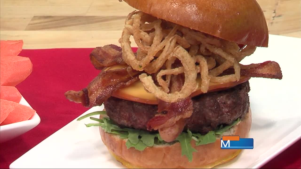 Red Star Bar and Grill