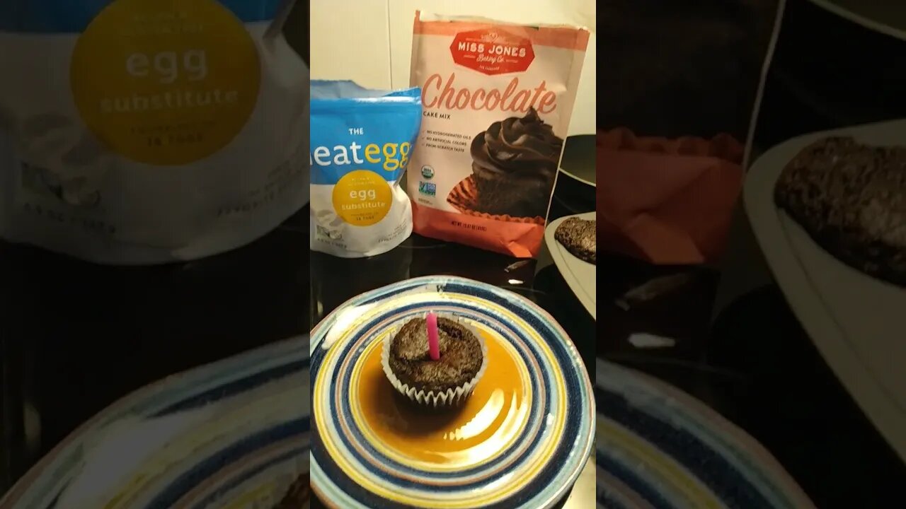 Happy Birthday to Me. 52 yrs strong!!!! Yaaaasssssss!