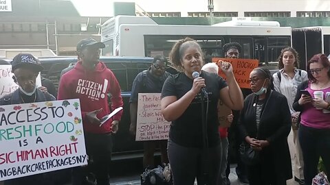 The #BringBackCarePackagesNY Rally outside @GovKathyHochul office 633 3rd Ave @RAPPcampaign