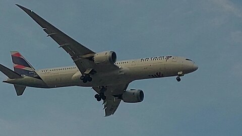 Boeing 787-9 Dreamliner CC-BGR coming from Guarulhos to Fortaleza