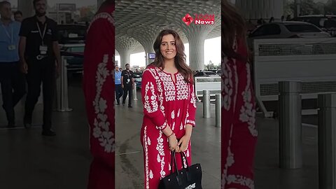 Nupur Sanon looks elegant as she arrives at the airport #nupur#shorts