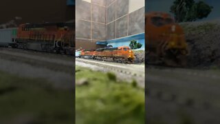 BNSF Gevos pulling hard
