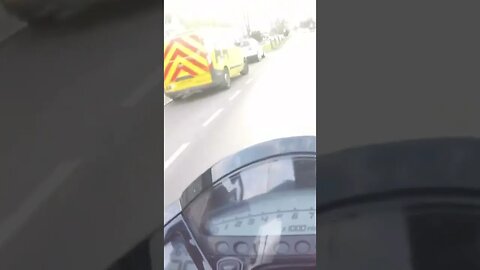 CB1000 CLUTCH UP WHEELIE 100MPH