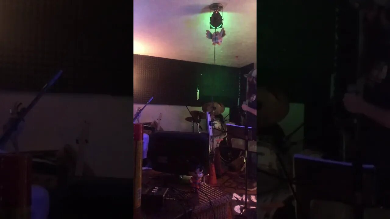 Acoustic Him Hawwin'