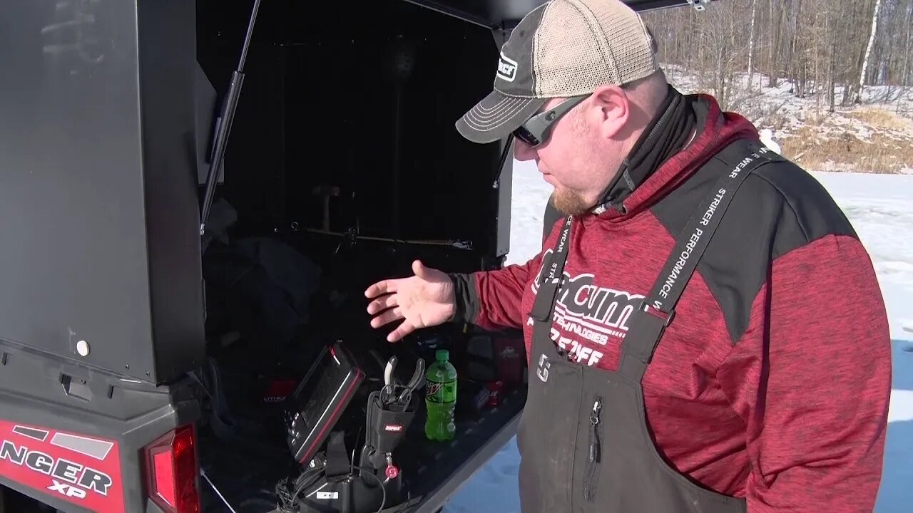 MidWest Outdoors TV Show #1712 - Tip on Keeping Tools Handy on the Ice.