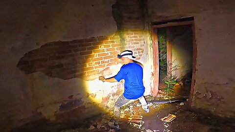 A CASA DO SOFRIMENTO - ELE PAGOU TODOS SEUS PECADOS
