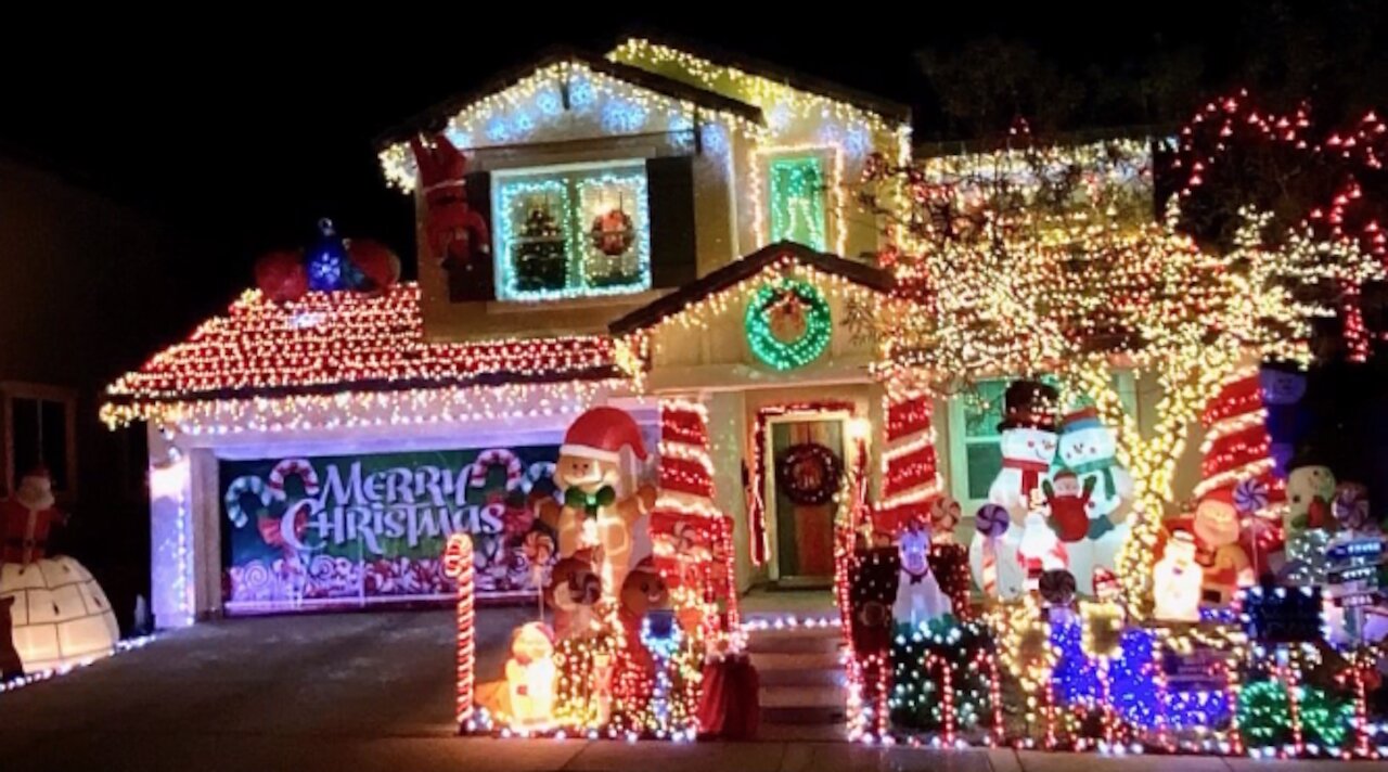 Let It Glow: Featured home at 5 p.m. on Dec. 17