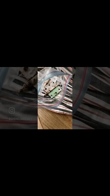 Try this paint removal hack on vintage hardware! #homedecor #diy #homedesign #paintremoval