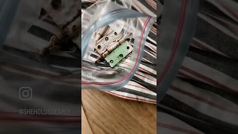 Try this paint removal hack on vintage hardware! #homedecor #diy #homedesign #paintremoval 