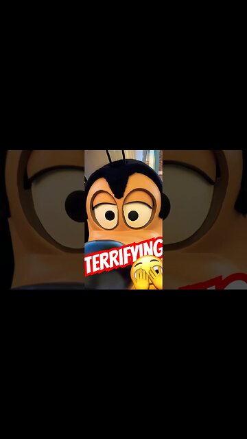 A startling encounter with Goofy at Disneyland ! #goofy #disneyland #character #disney100