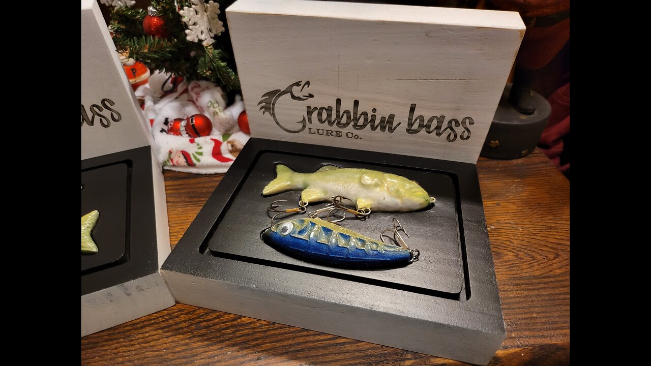 Airbrushing a realistic Bass lure