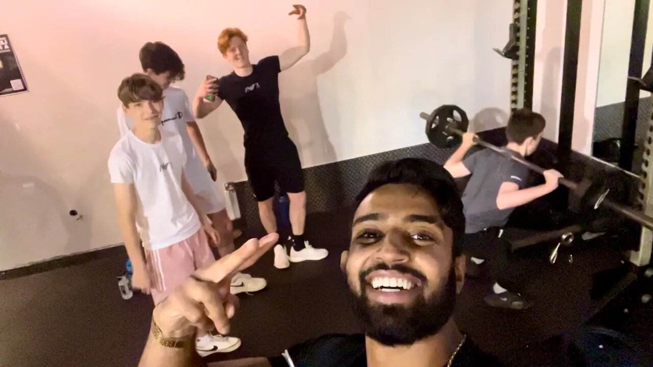 How Many Subscribers Go To This Gym??