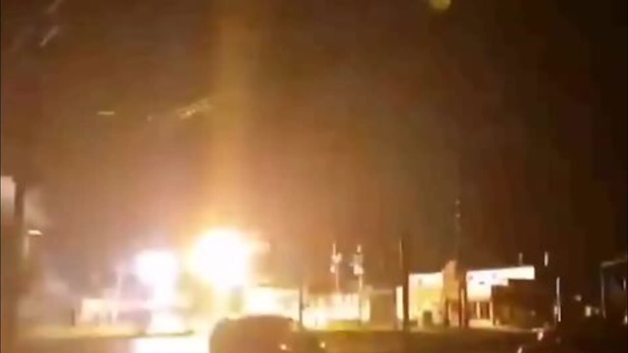 DEW Attack - Electrical Power Lines Exploding Continuously For Minutes