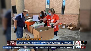 We See You: KC residents finding time to help those in need