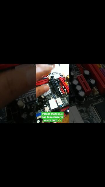 Você NUNCA pode jogar placa mãe que não tem conserto no lixo. Veja o motivo. 😬
