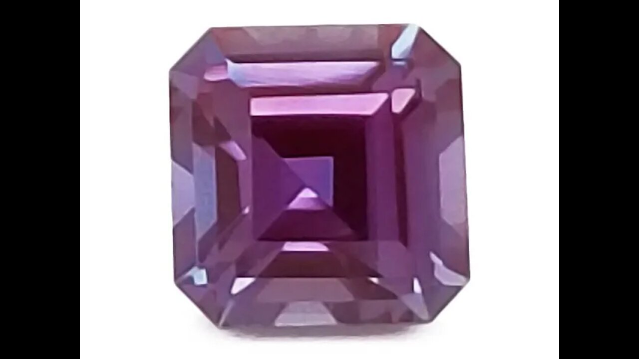 Chatham Square Octagon Alexandrite: Lab-grown square octagon alexandrite