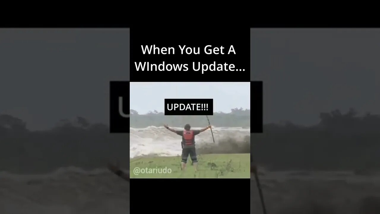 When You Dont Update Windows #software #shorts #memes #technology #tech #windows11 #windows10 #gnu