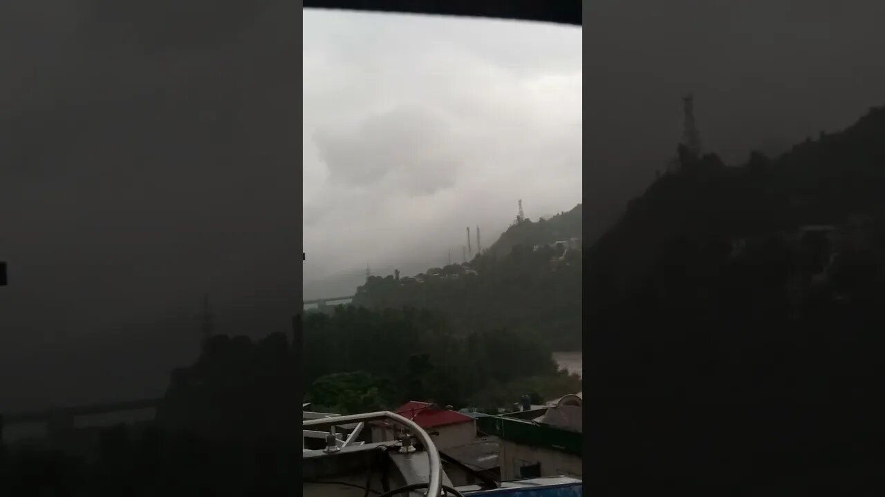 heavy rain at muzaffarabad Azad Kashmir