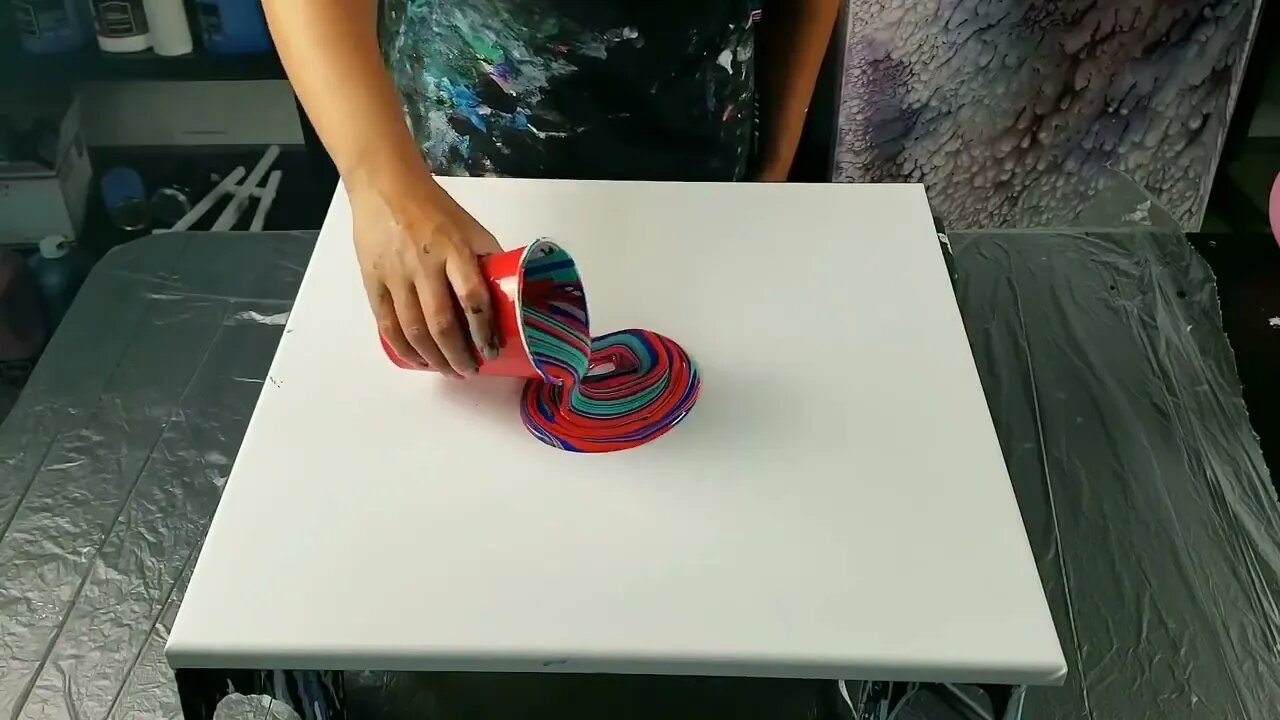 Balloon Smash Wrecked Ring Pour - Acrylic Pouring