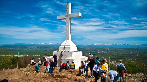 (1-7-2024) - PADRE LIVIO FANZAGA: “IL LUOGO PRIVILEGIATO DI MEDJUGORJE È LA COLLINA DELLE APPARIZIONI!!”😇💖🙏