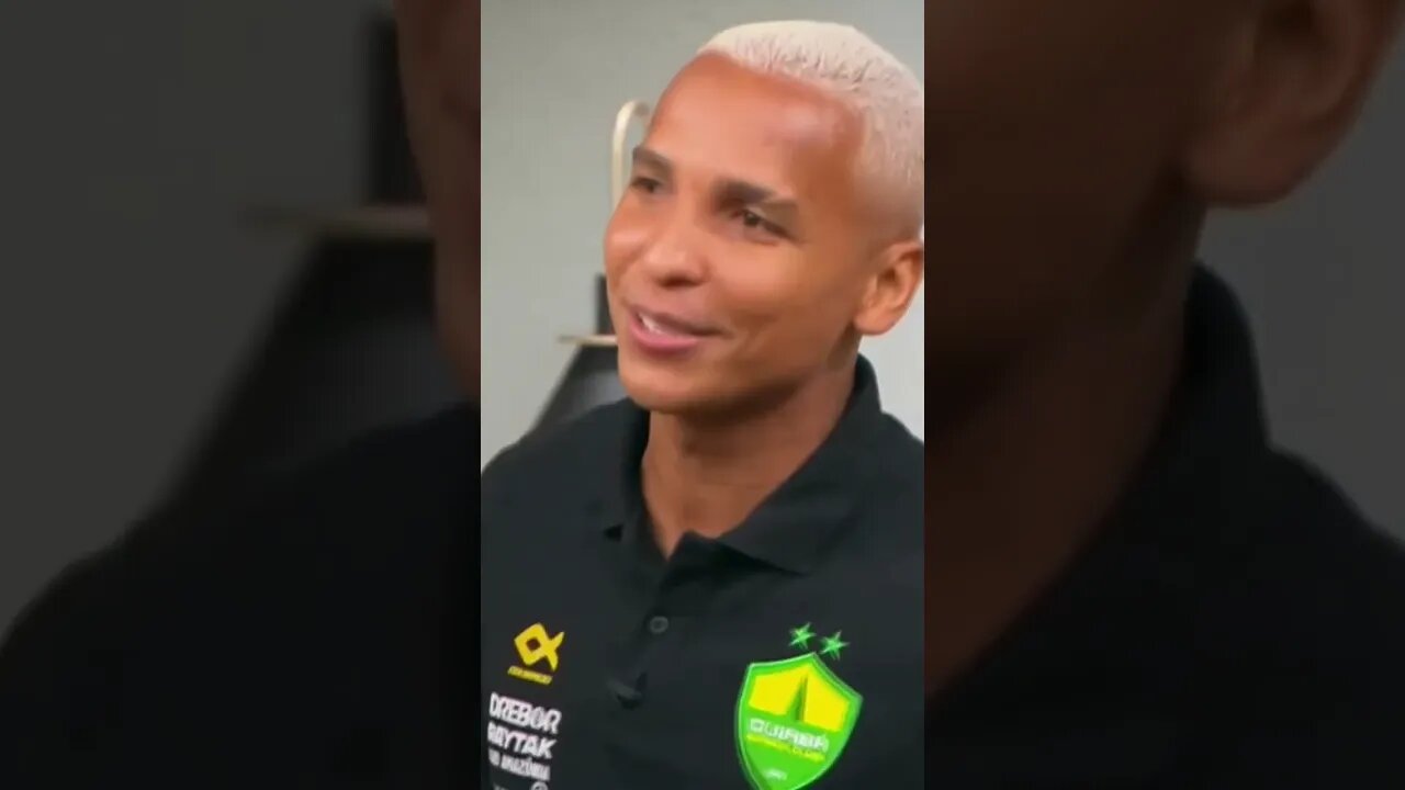 Simplesmente Deyverson dançando ao vivo no 😂😁😆 #futebol #aovivo