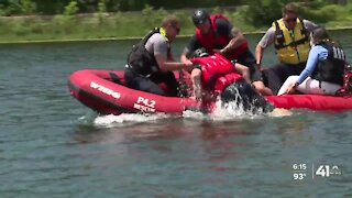 Lenexa Fire recruits train on water rescue for drownings