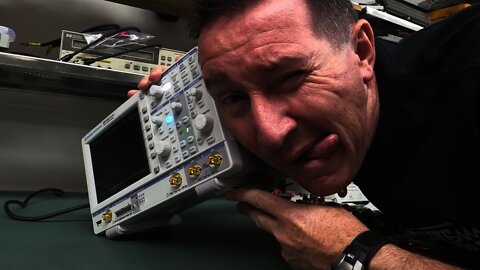 EEVblog #842 - Rohde & Schwarz HMO1202 Oscilloscope Teardown