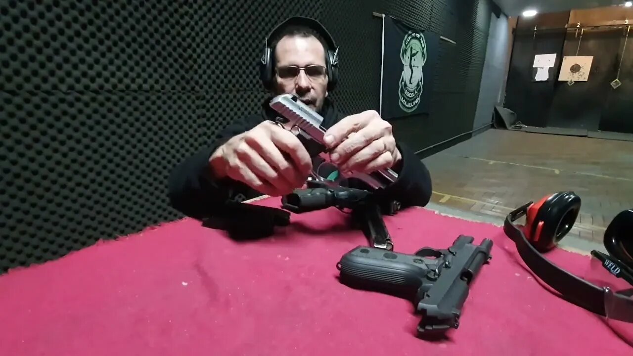 Toda arma tem cão ? Não - Taurus PT92, PT58 e TS9