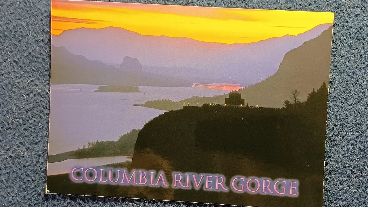 POSTCARD REVIEW : COLUMBIA RIVER GORGE. Photo H. Richard Johnston. Smith-Western Inc, Portland OR