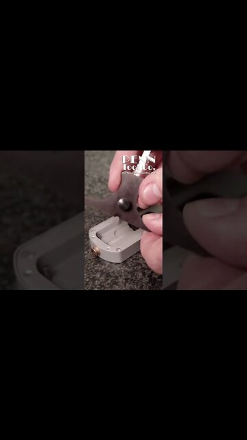 Measuring the depth of a slot w/ a Steel Rule Depth Gage