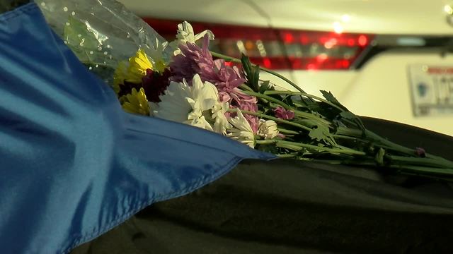 Tribute to fallen MPD officer grows outside Police Administration Building