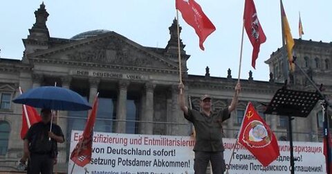 Kundgebung für die Befreiung Deutschlands vom Nazismus Faschismus Berlin Reichstag 27.08.2022