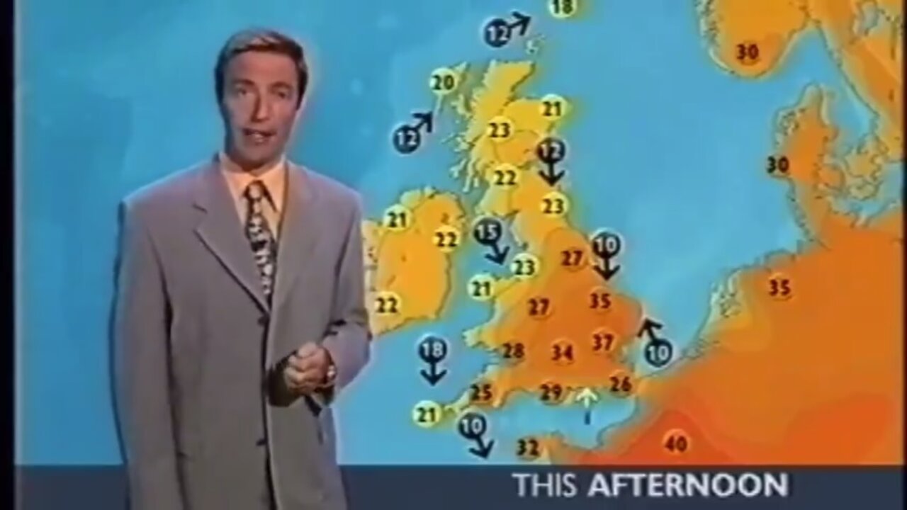 VIDEO OF TWO BBC WEATHER FORECASTS 19 YEARS APART - 2003 VS 2022