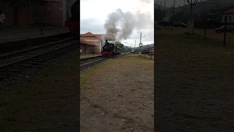 LOCOMOTIVA LEOPOLDINA VAI PARTIR O TREM TURISMO ESTAÇÃO DE TREM PASSA QUATRO MINAS GERAIS