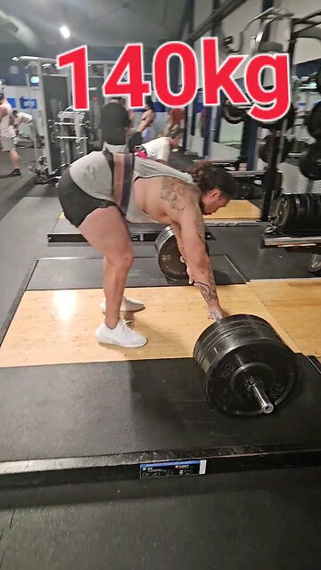 Gym bro gets 140k overhead PB!