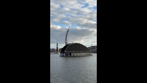 Harmonious Barge!