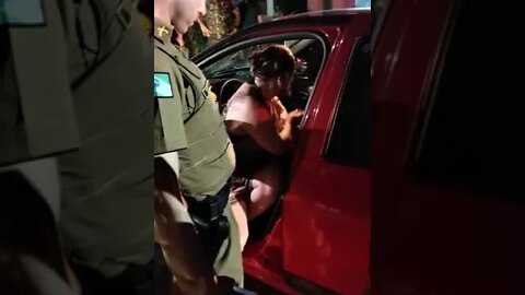 Bem a cara do PT - Olha a comunista que tentou atropelar brasileiros em Cascavel - PR - 11/12/2022
