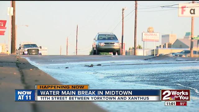 Crews fixing water main break in Midtown Tulsa