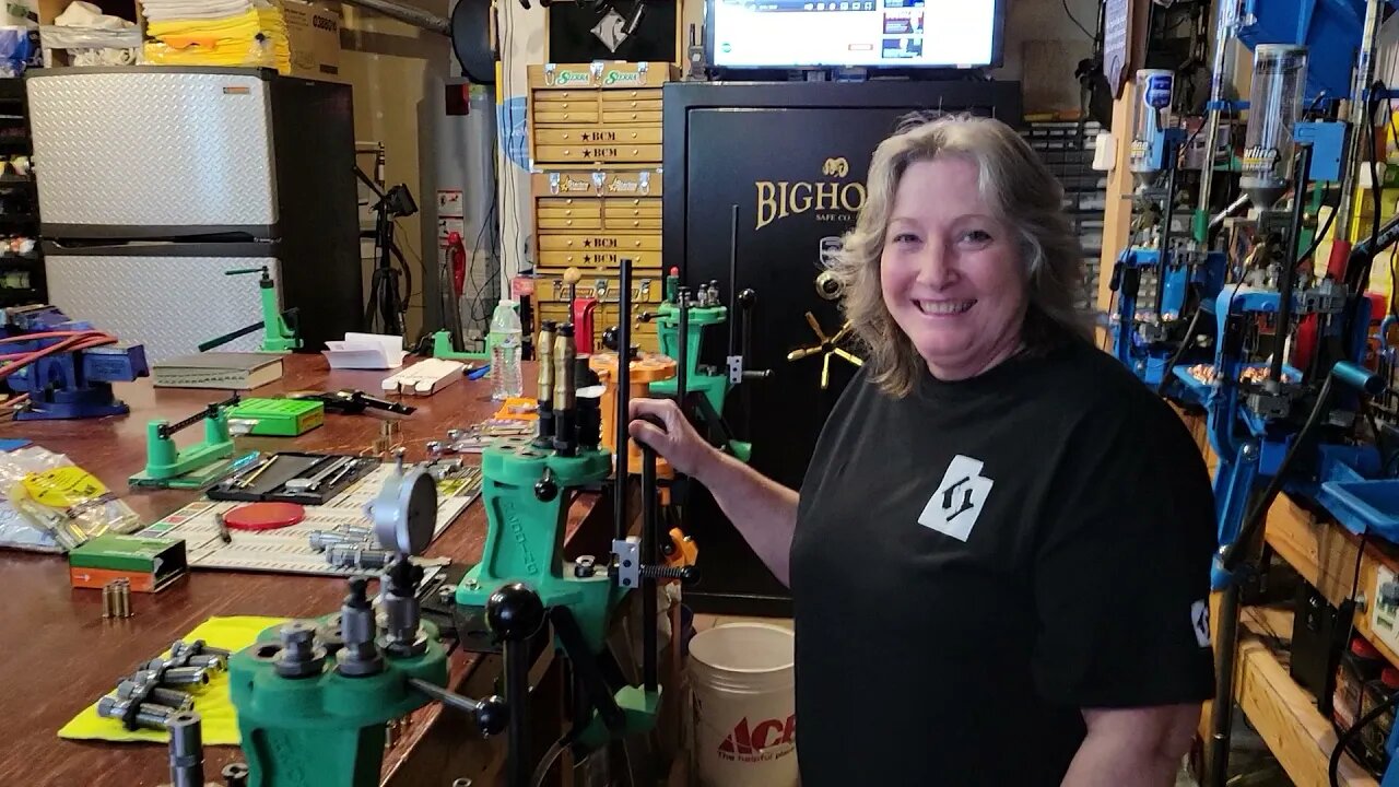 FW Arms Auto-Center Decapper, Mrs. Highboys the Judge