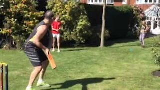 Families cricketspil ender ikke så godt