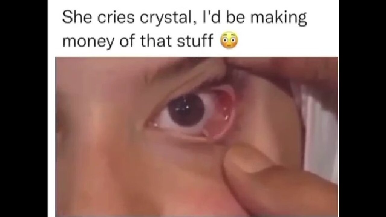 Mysterious Girl cries a crystal, came out from her eyes