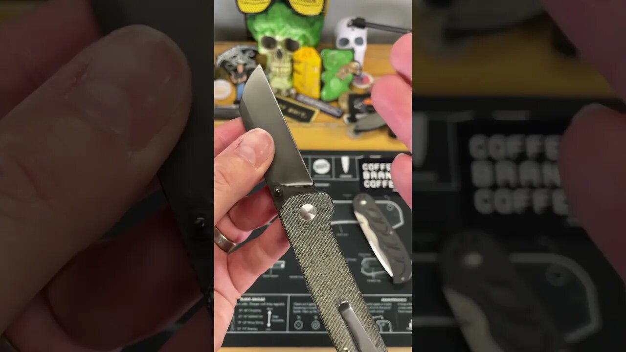 Budget vs cheap knives #everydaycarry #knife #knifecollection